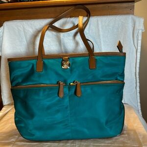 Michael Kors nylon & Leather purse